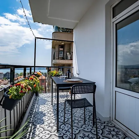 Spacious 2 Bedroom With Panoramic Bosphorus View Apartment Istanbul