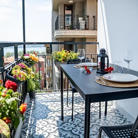 Spacious 2 Bedroom With Panoramic Bosphorus View *