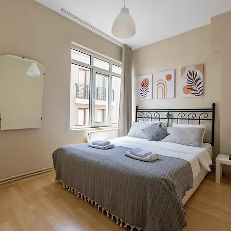 Spacious 2 Bedroom With Panoramic Bosphorus View Apartment *