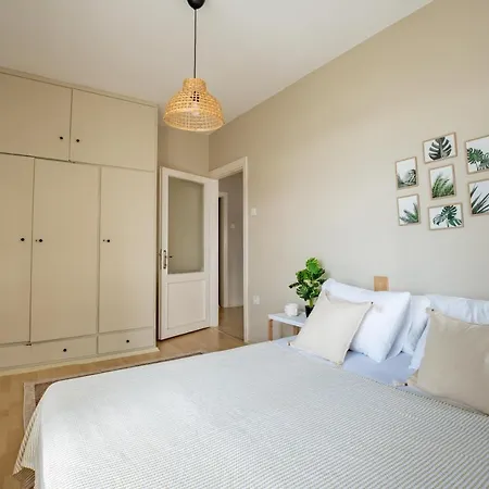 Spacious 2 Bedroom With Panoramic Bosphorus View Apartment *
